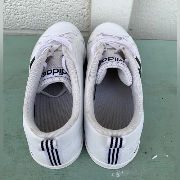 Adidas Sneakers- Black stripes - Picture 5 of 9